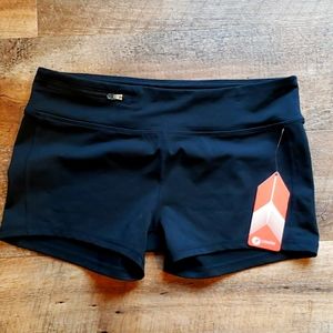 Oiselle mini stride shorts. NWT